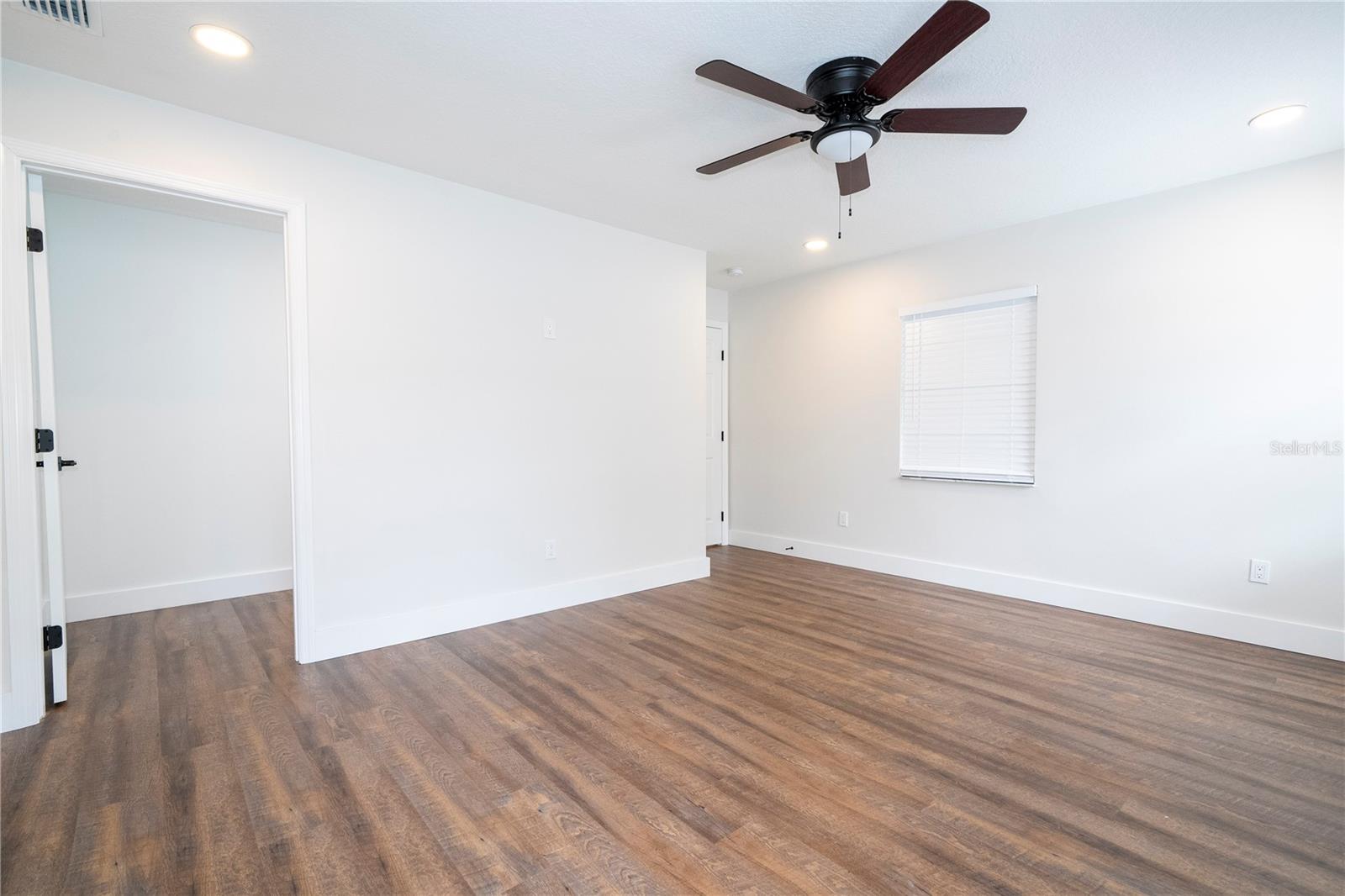 1124 MUNSTER STREET, Orlando, FL 32803