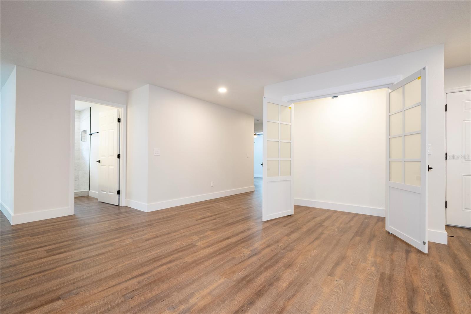 1124 MUNSTER STREET, Orlando, FL 32803