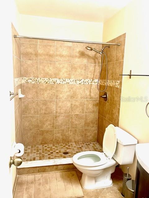 8214 AMBROSE COVE WAY, Orlando, FL 32819