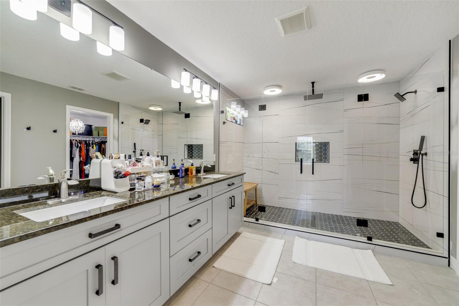 Slip away to the serene Primary en suite Bath, where you can indulge in comfort and relaxation after a long day.
