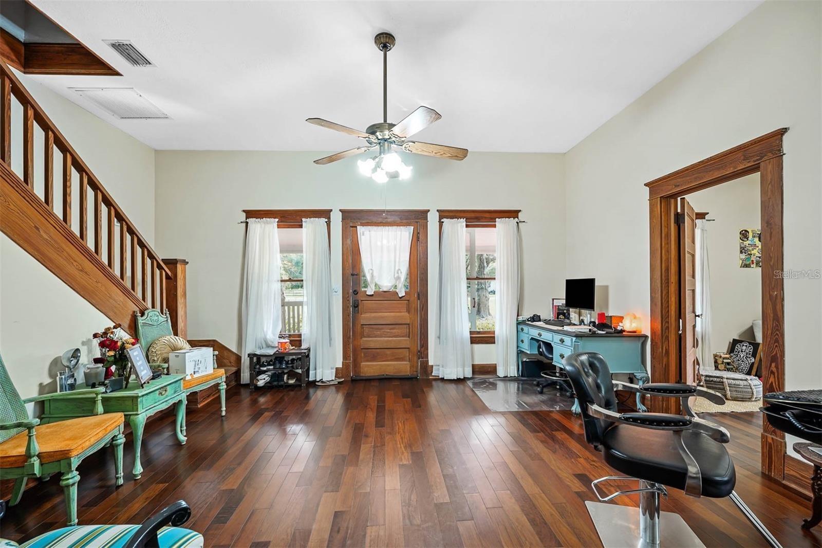 350 S 5TH STREET, Orlando, FL 32833