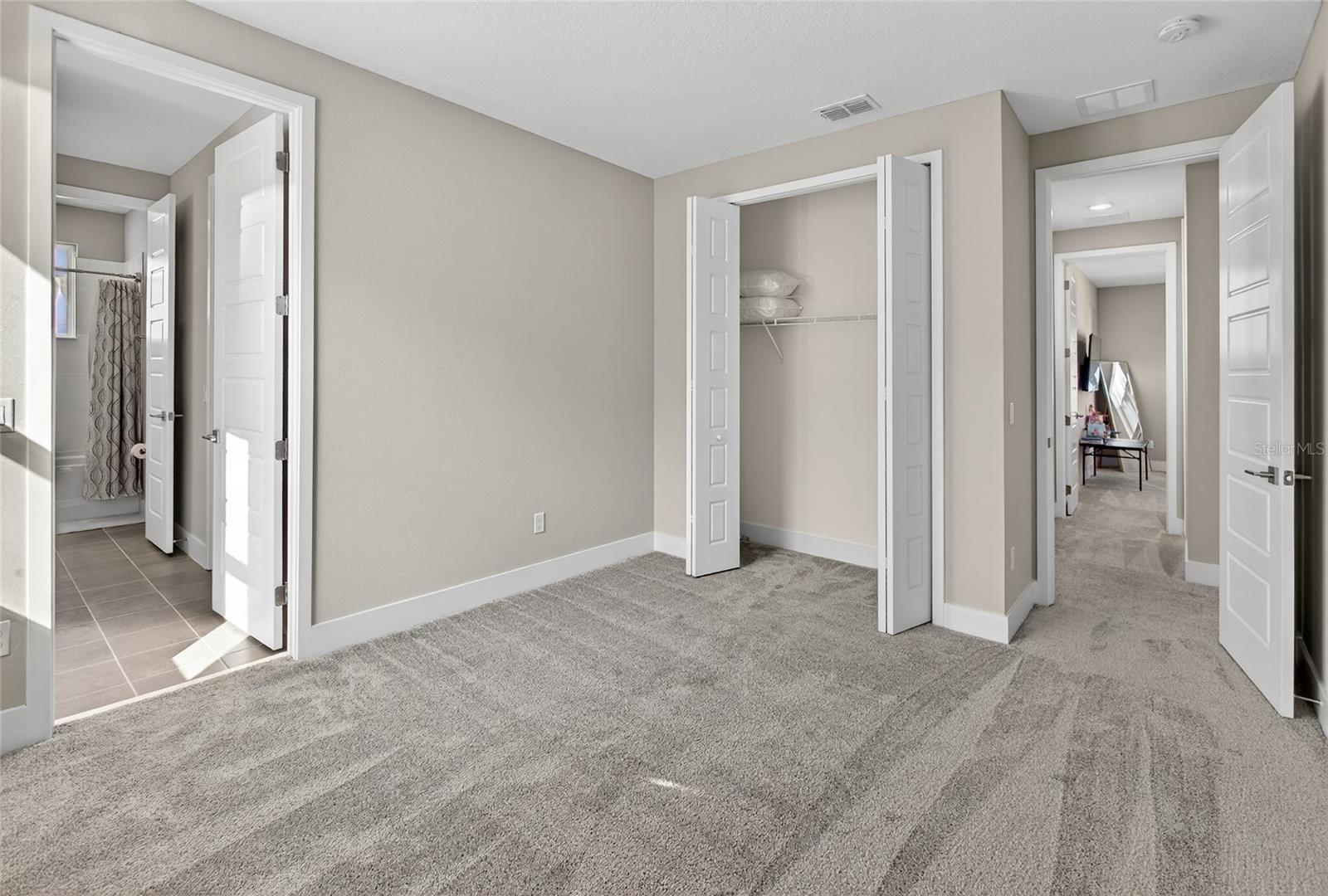 bedroom 3 - jack and jill