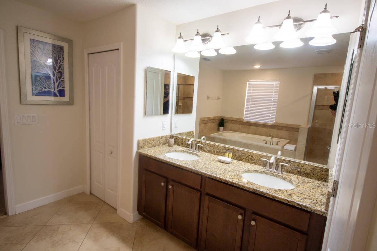 9162 WEDGE DRIVE, Davenport, FL 33896