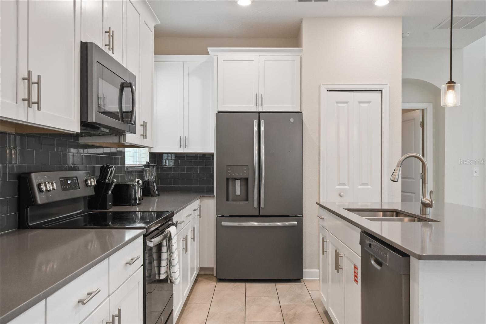 8942 CABOT CLIFFS DRIVE, Davenport, FL 33896