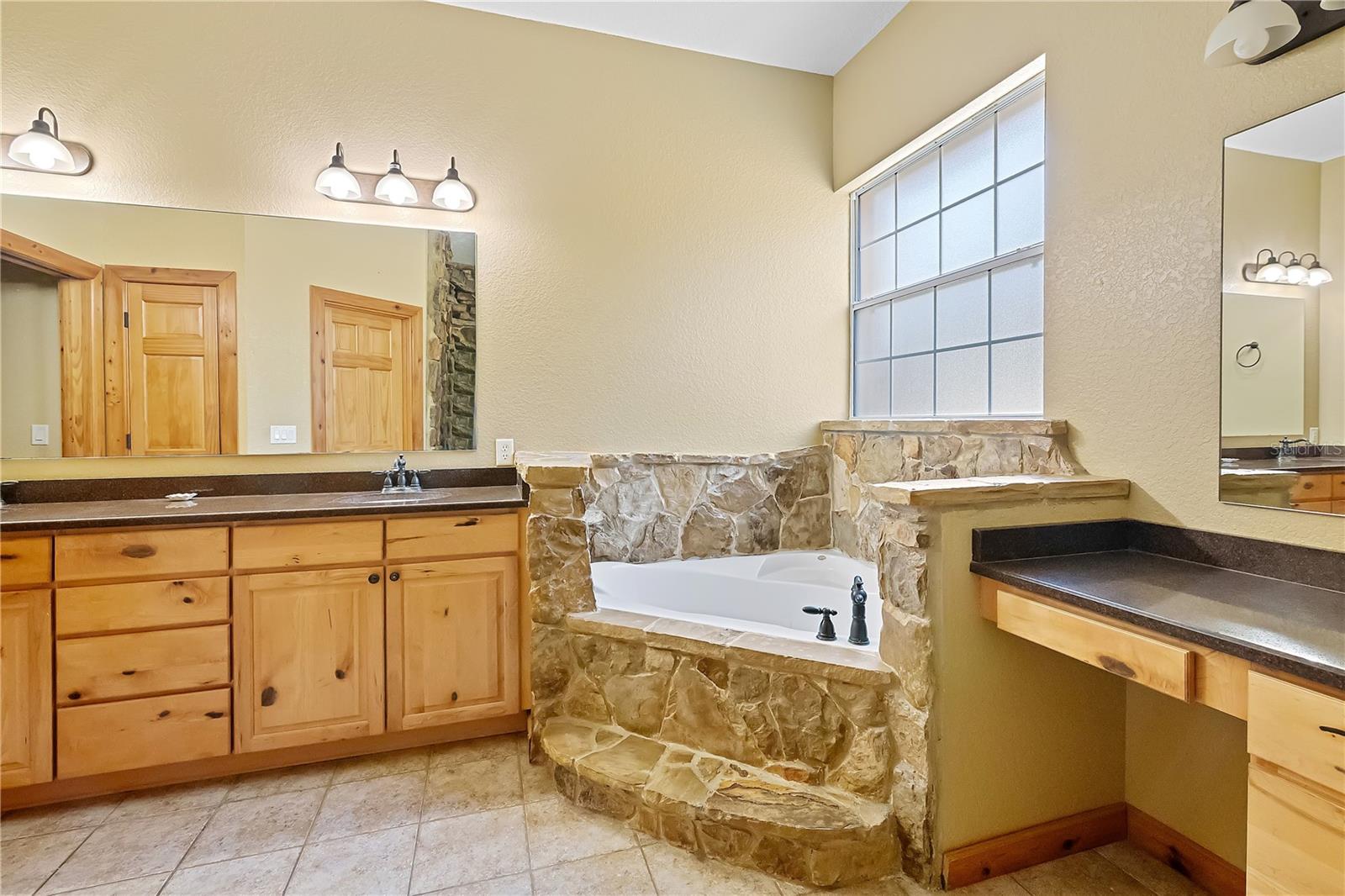27737 COUNTY ROAD 44A, Eustis, FL 32736