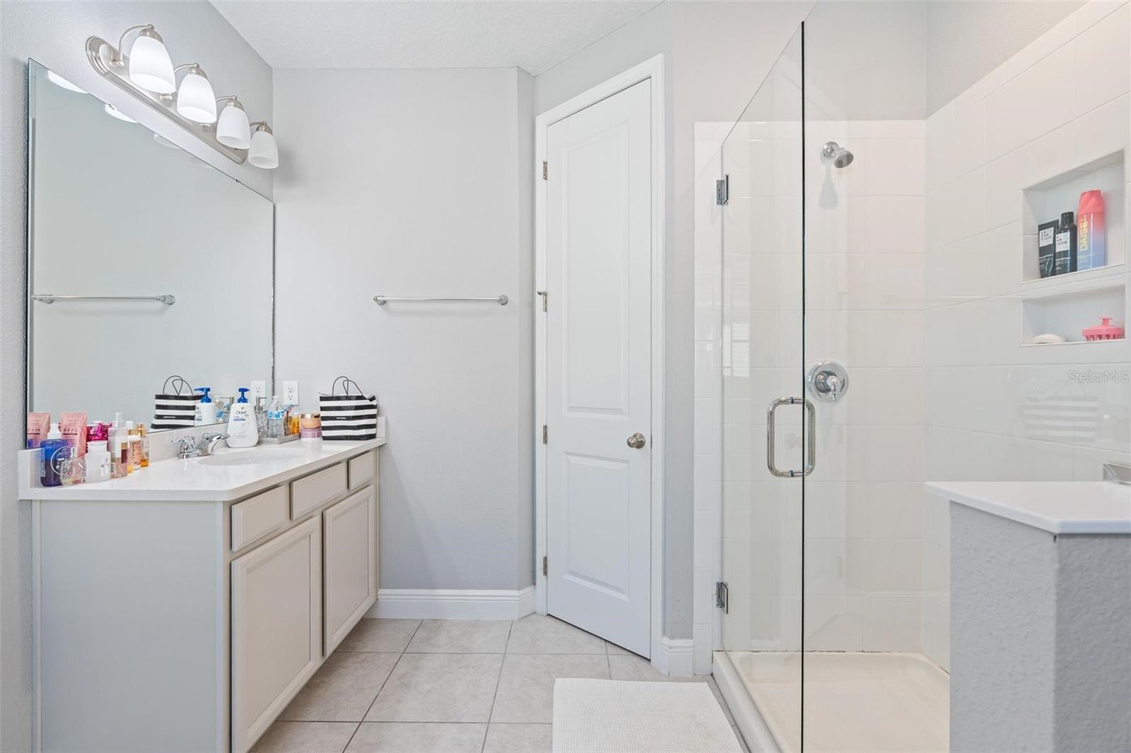 8324 LUDINGTON CIRCLE, Orlando, FL 32836