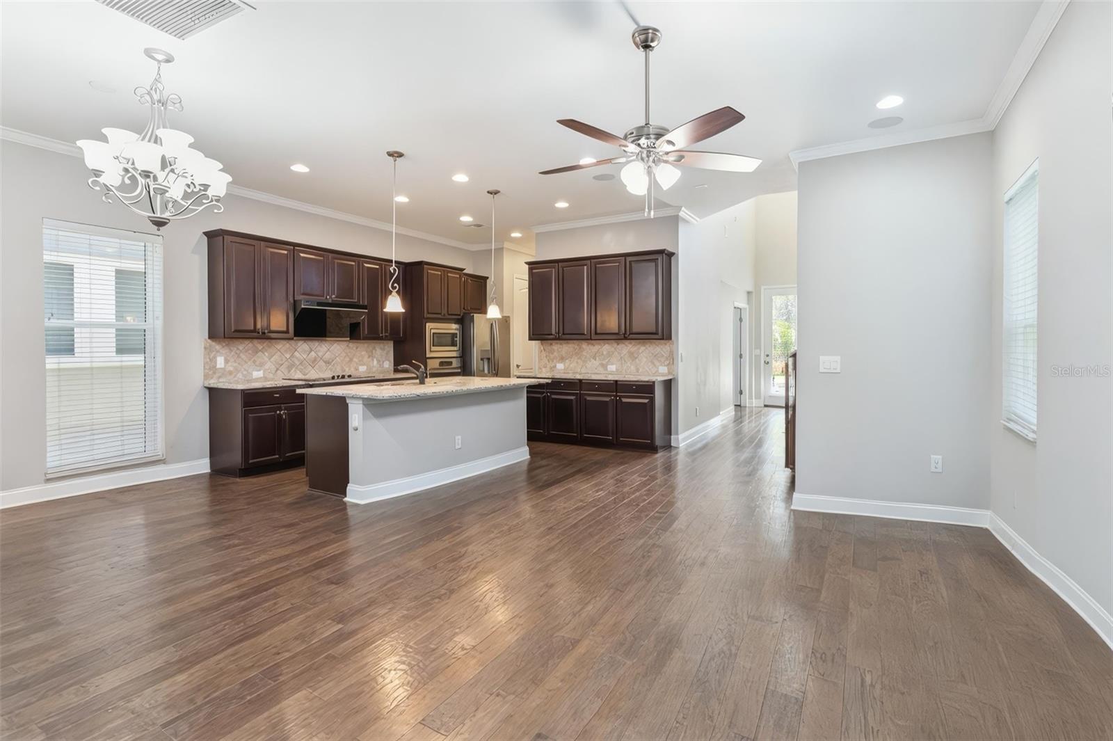 8905 LAUREATE BOULEVARD, Orlando, FL 32827
