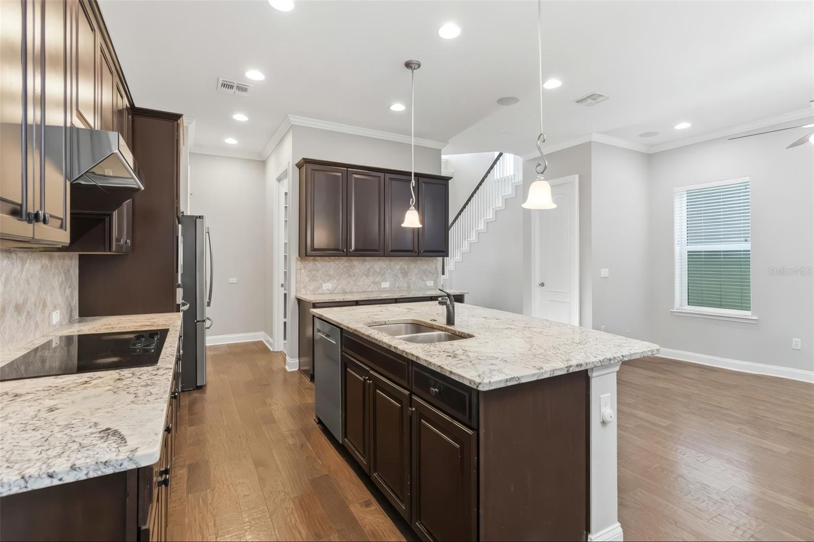 8905 LAUREATE BOULEVARD, Orlando, FL 32827