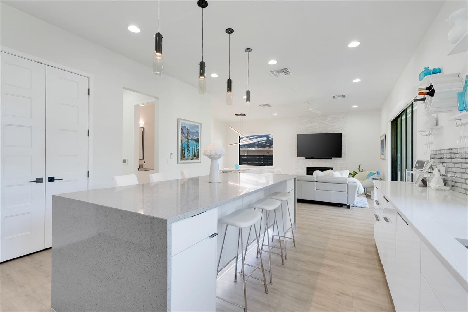 Expansive Island with Dual Seating