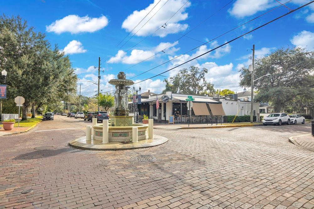 1004 E ROBINSON, Orlando, FL 32801