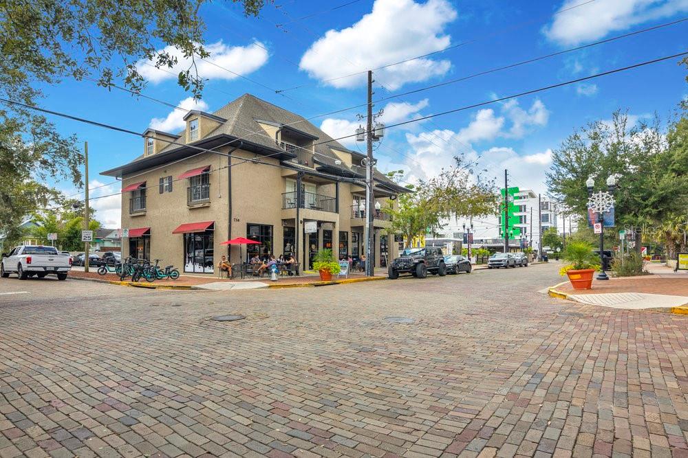 1008 E ROBINSON, Orlando, FL 32801
