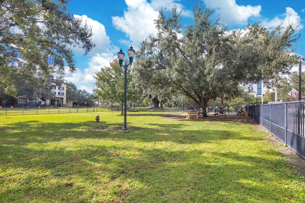 1008 E ROBINSON, Orlando, FL 32801