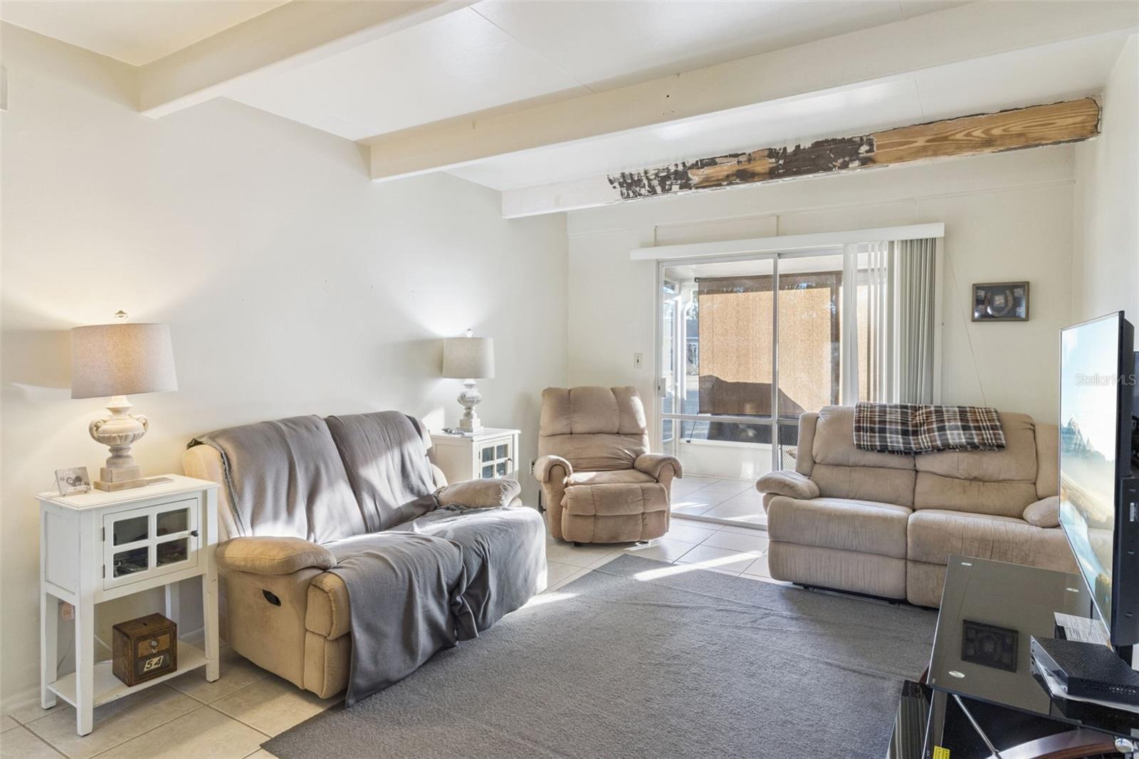 3037 CLUB CIR, Lakeshore, FL 33854 3037 CLUB CIR, Lakeshore, FL 33854