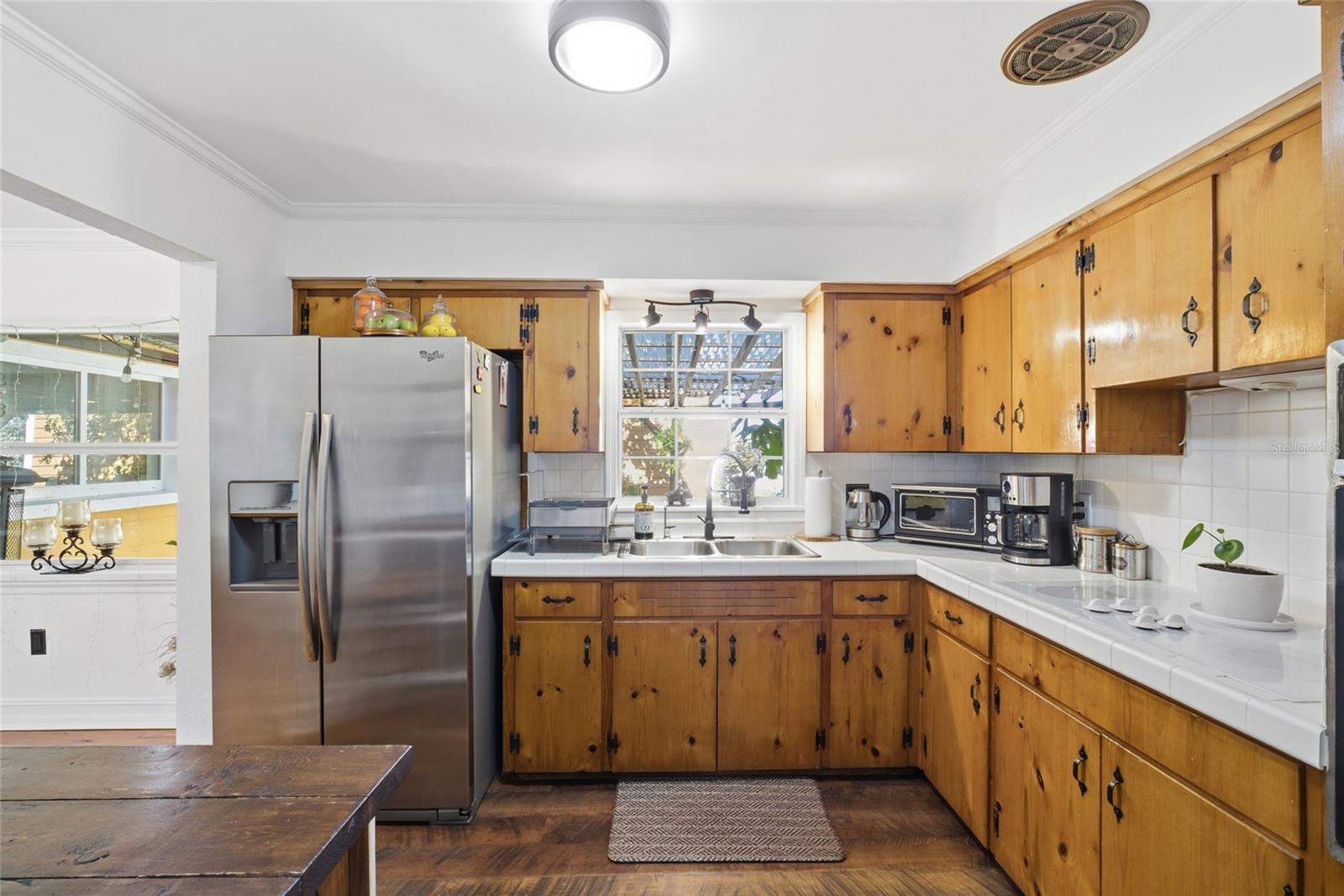 Main House - Kitchen