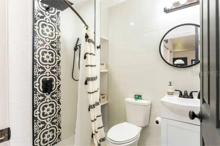 2301 CARLTON DRIVE, Orlando, FL 32806