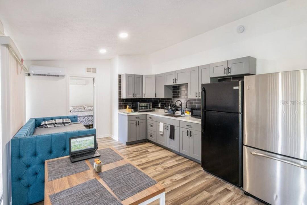 2301 CARLTON DRIVE, Orlando, FL 32806