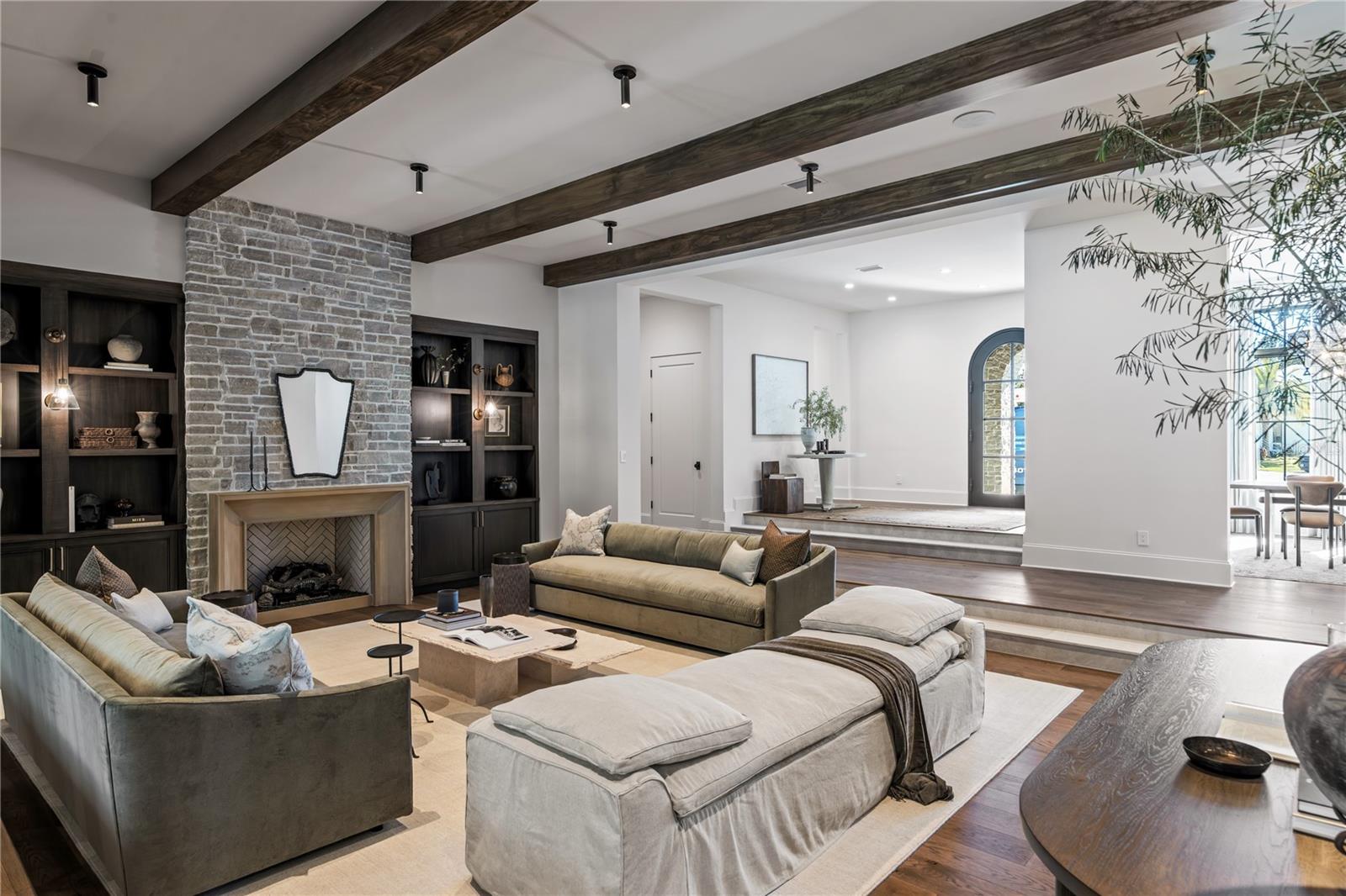 9323 GLADYS GARDEN COURT, Windermere, FL 34786