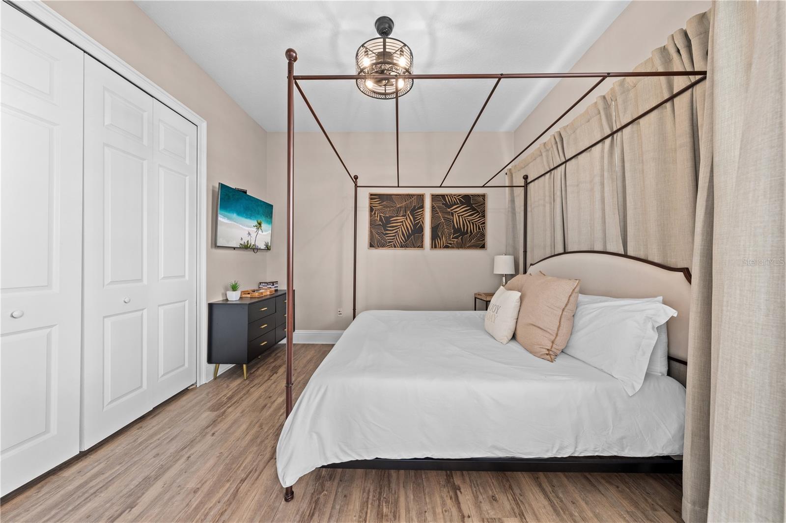 Casita bedroom 6