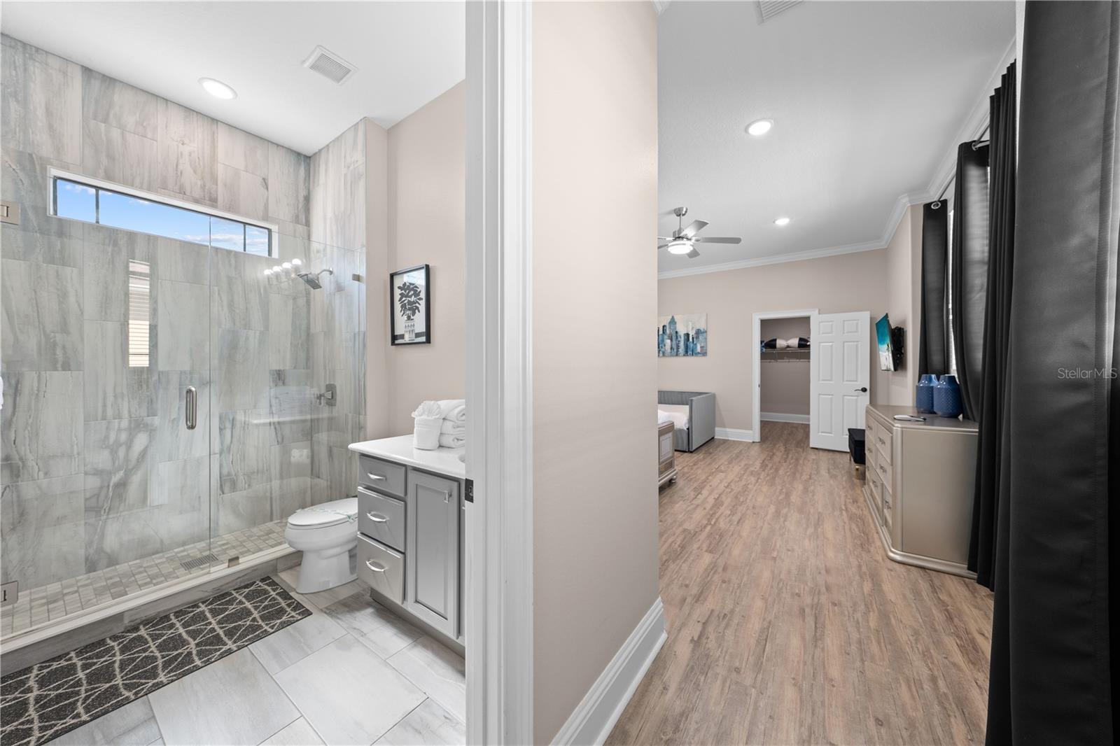 Ensuite