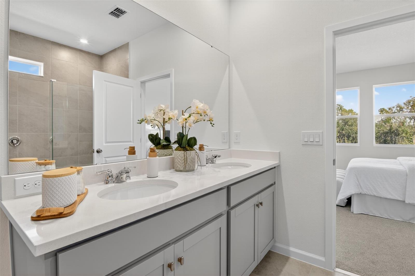 Rainwood Lake Clarke Model Primary Bathroom