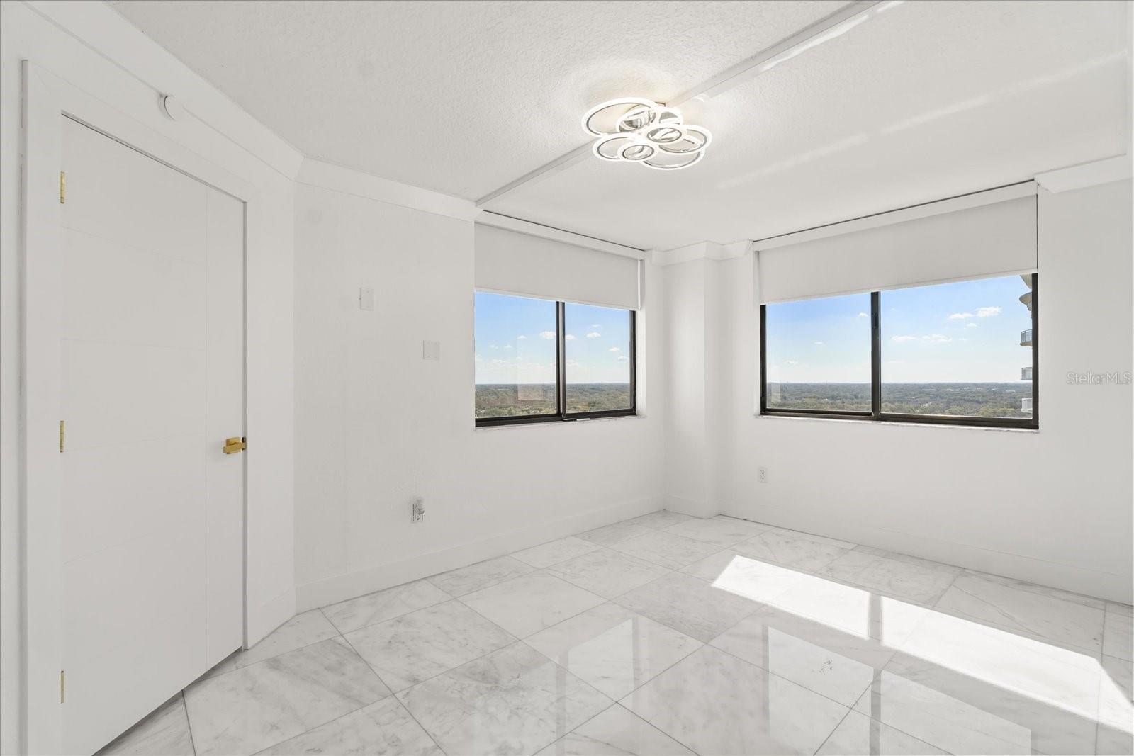 530 E CENTRAL BLVD, #1901, Orlando, FL 32801