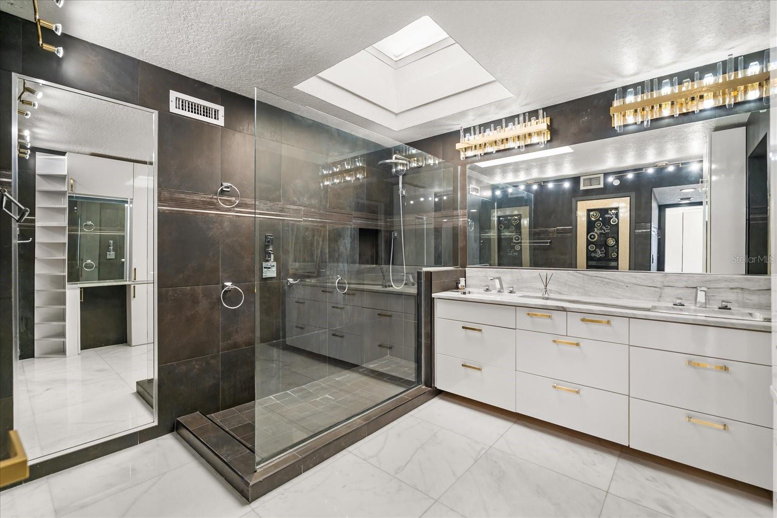 530 E CENTRAL BLVD, #1901, Orlando, FL 32801