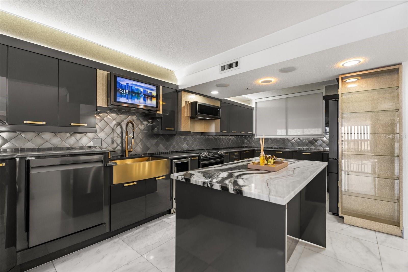 530 E CENTRAL BLVD, #1901, Orlando, FL 32801