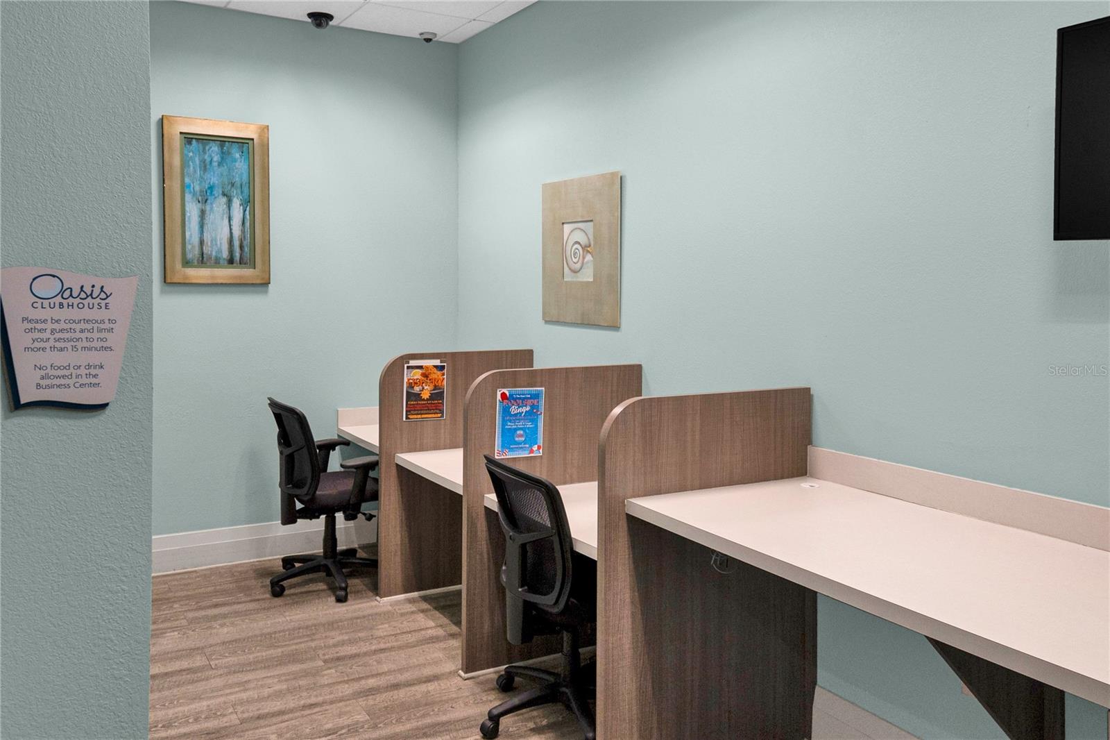 The Oasis Club business center