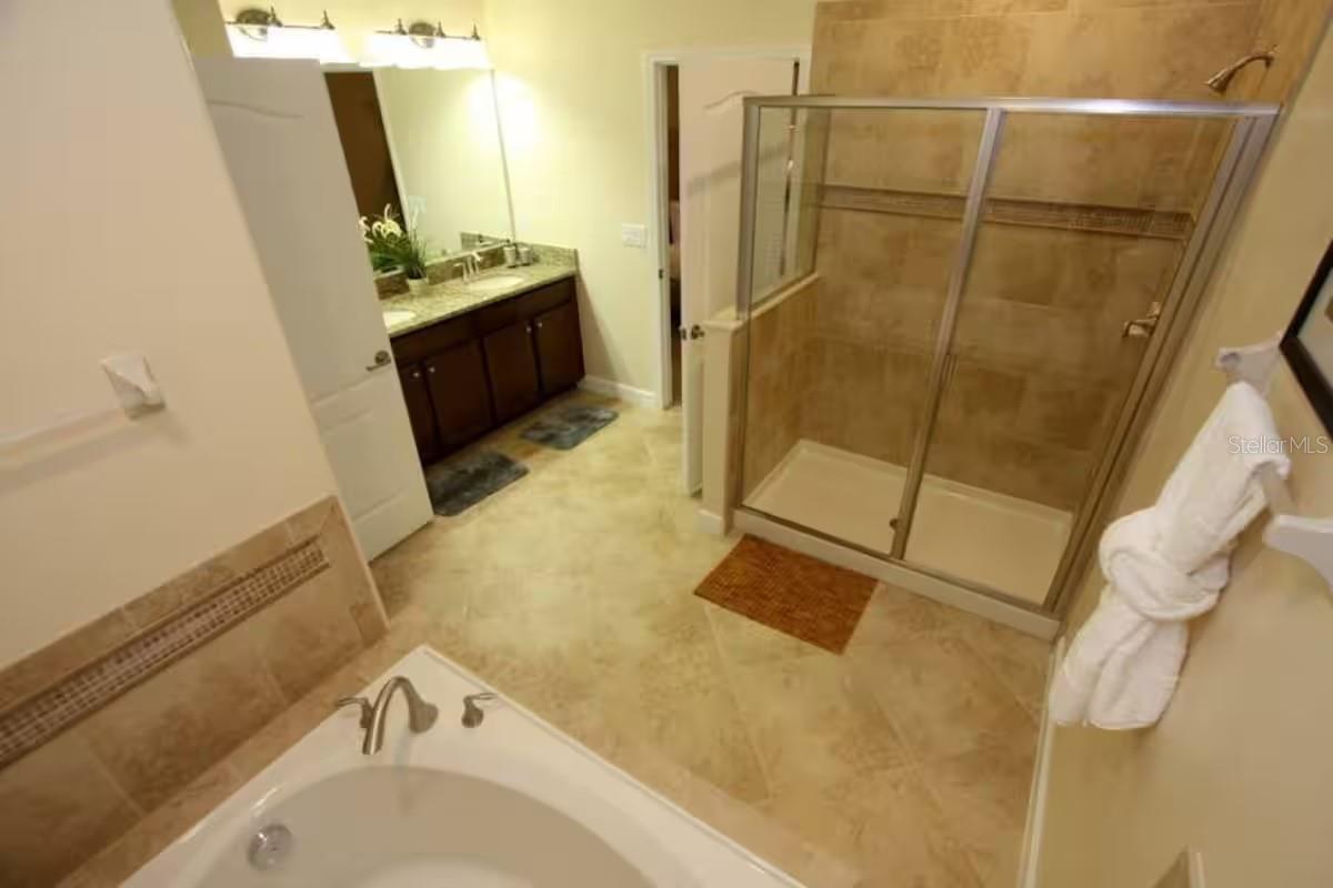 1524 MOON VALLEY DRIVE, Davenport, FL 33896