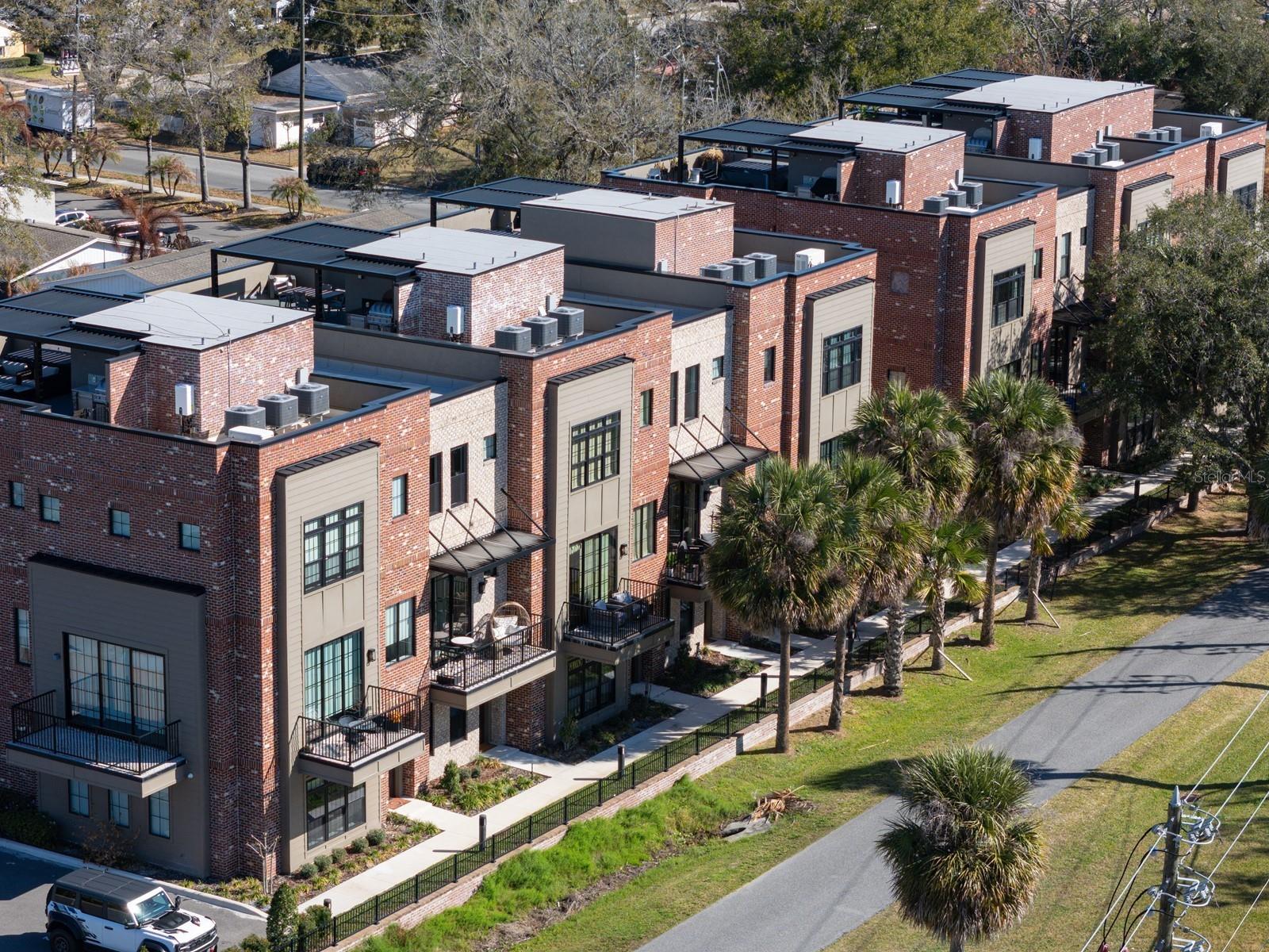 64 N PARK AVENUE, Winter Garden, FL 34787 64 N PARK AVENUE, Winter Garden, FL 34787