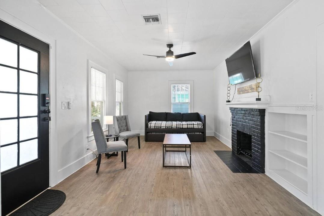 1829 HOLLENBECK DRIVE, Orlando, FL 32806