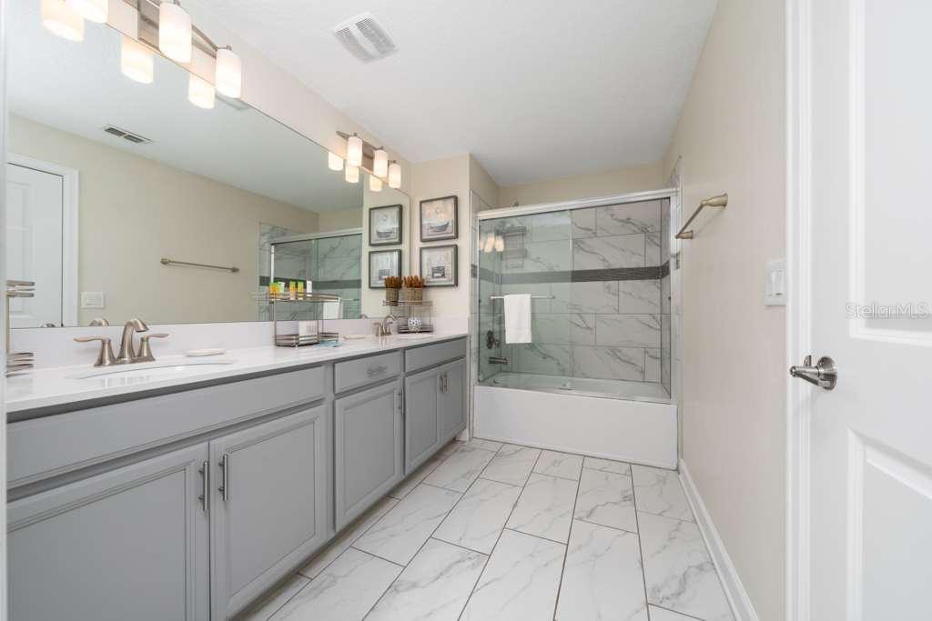 8999 CABOT CLIFFS DRIVE, Davenport, FL 33896