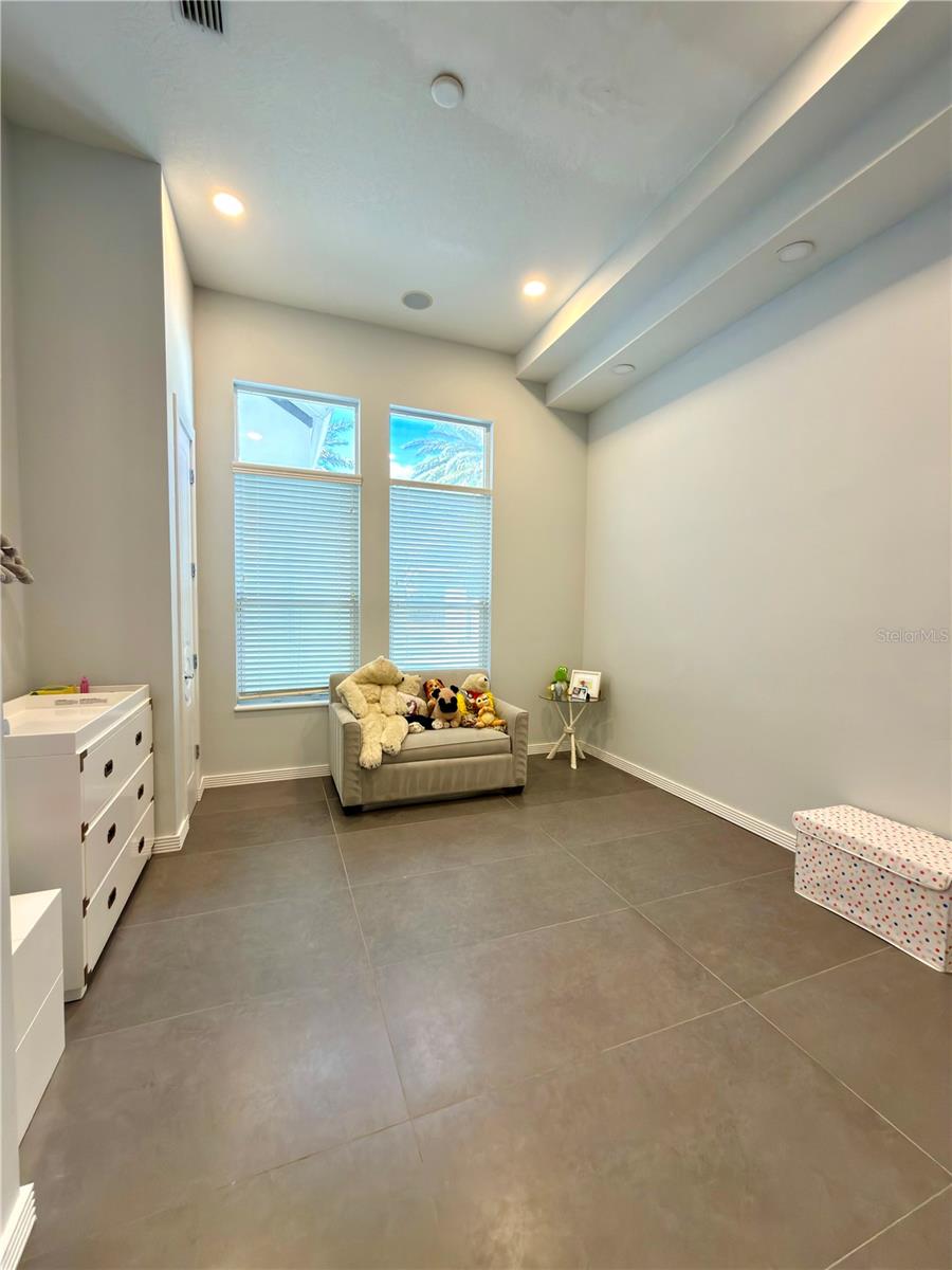 6049 LADY BET DRIVE, Orlando, FL 32819
