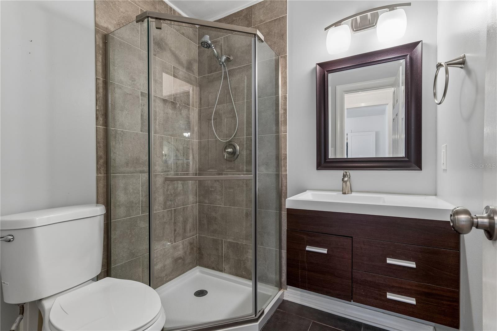 37 E VANDERBILT STREET, Orlando, FL 32804