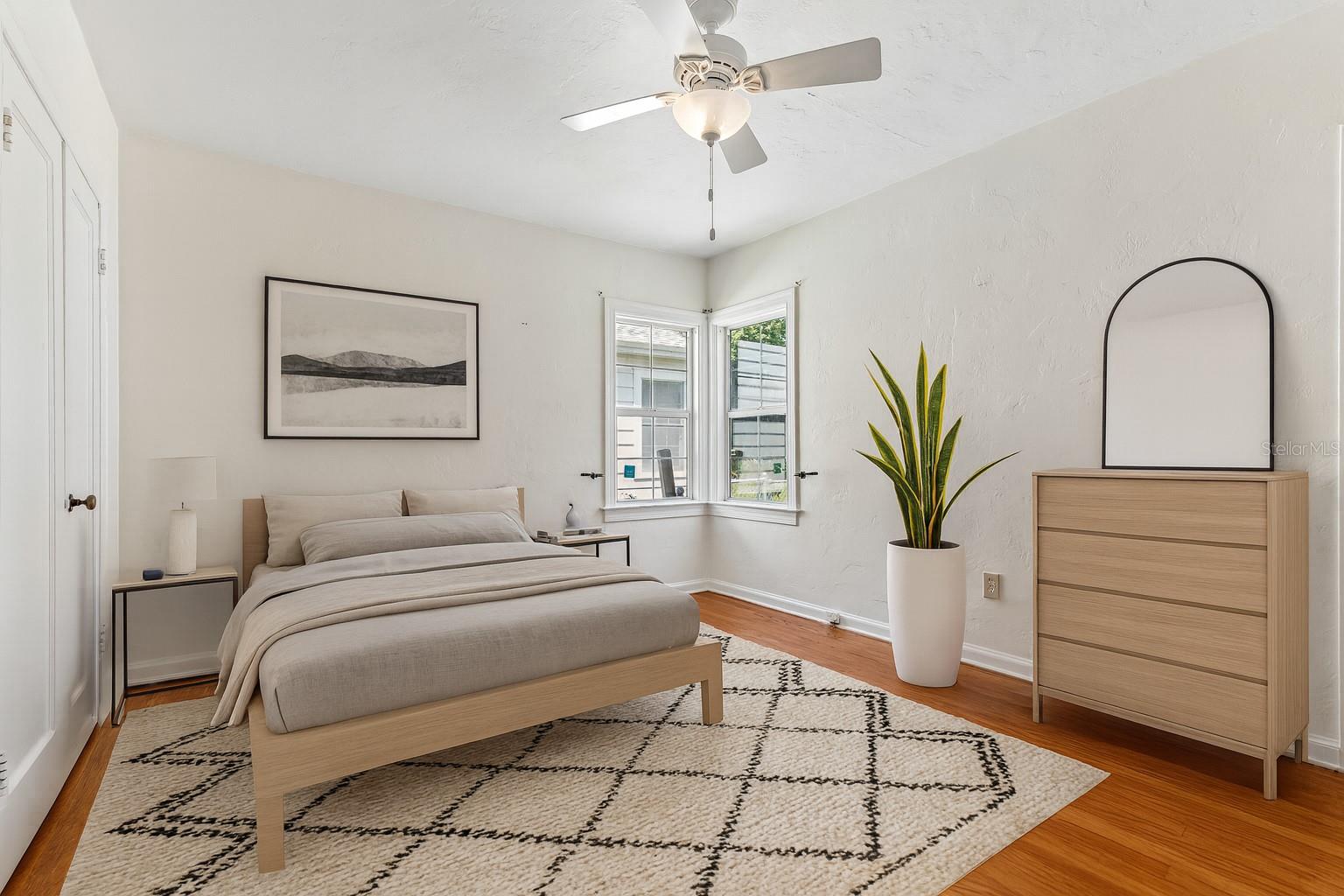 37 E VANDERBILT STREET, Orlando, FL 32804