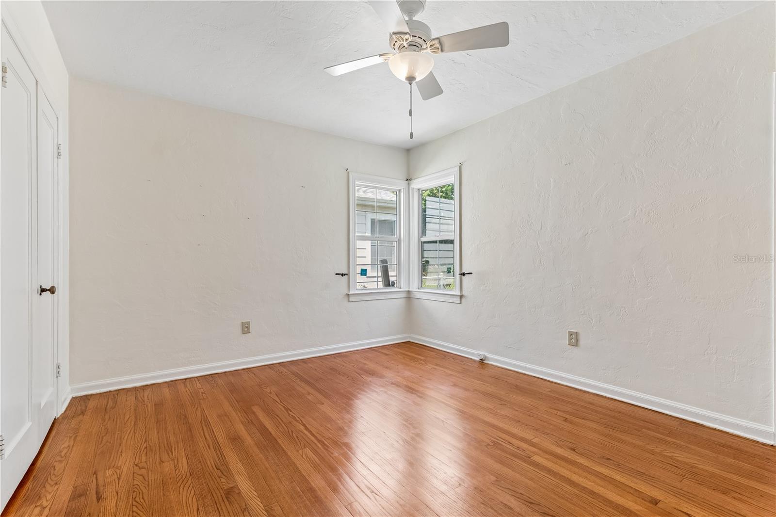 37 E VANDERBILT STREET, Orlando, FL 32804