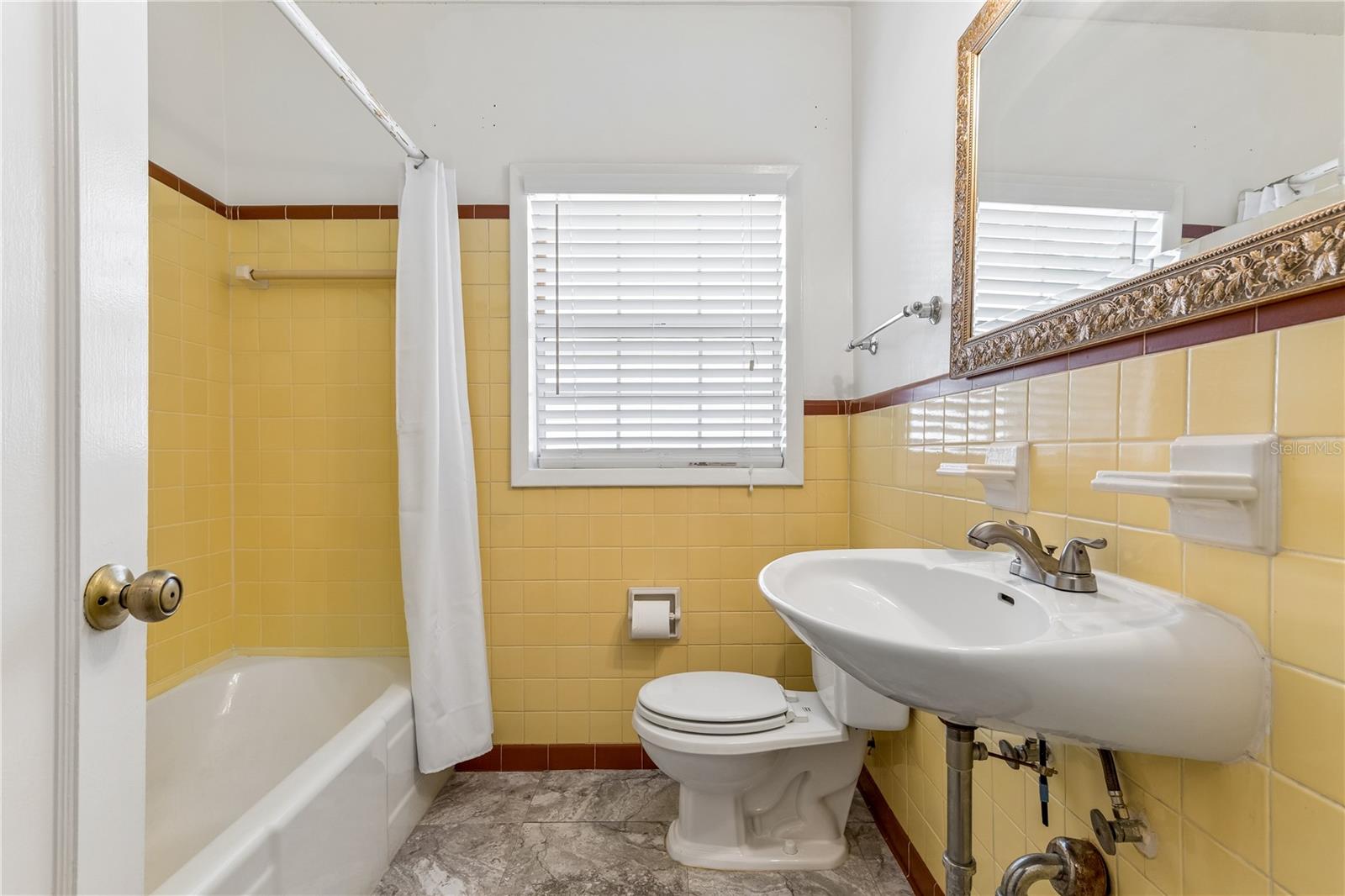 37 E VANDERBILT STREET, Orlando, FL 32804