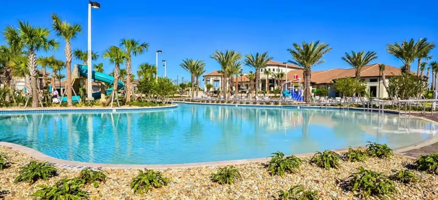Resort - Pool