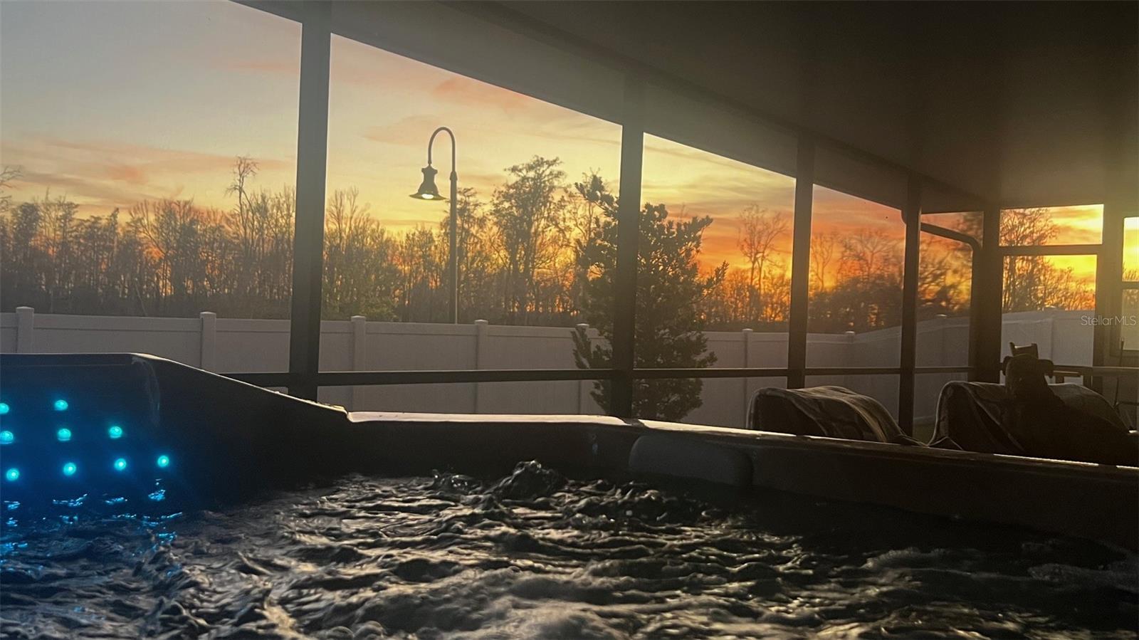 Hot-tub at sunset Hot-tub at sunset