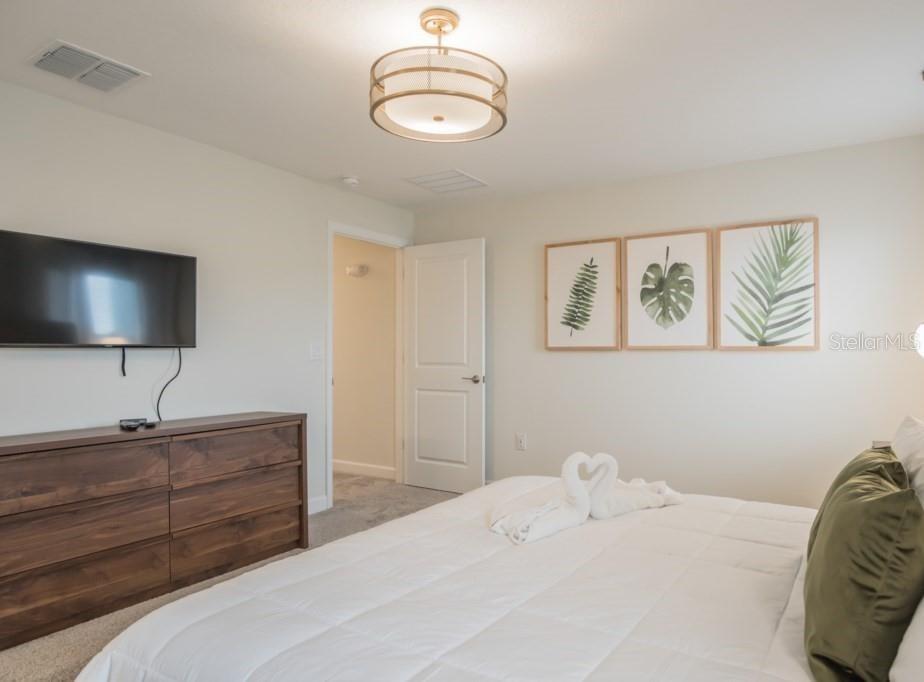 468 OCEAN COURSE AVENUE, Davenport, FL 33896