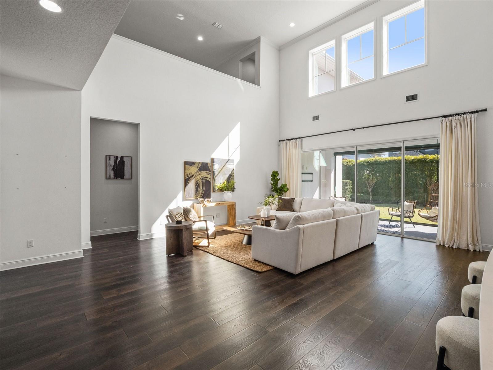 24ft Ceilings