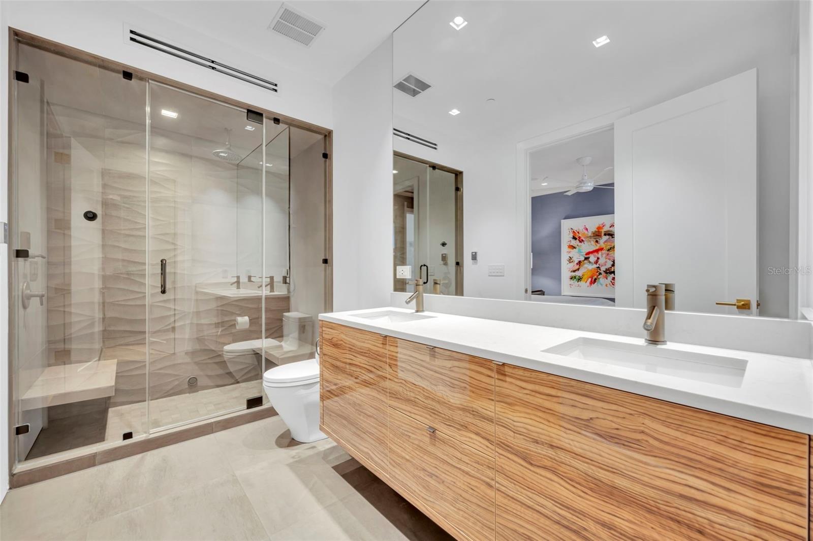 2nd Bathroom