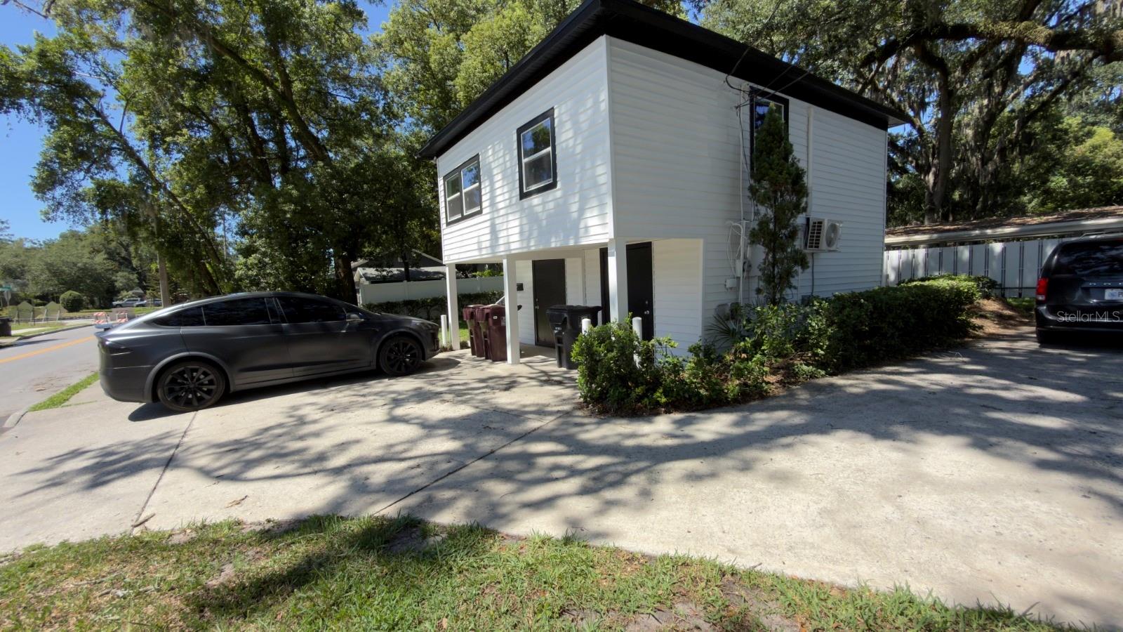 1922 HILLCREST STREET, Orlando, FL 32803