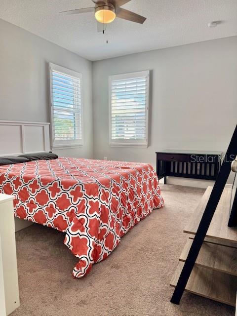 Upstairs master w bath