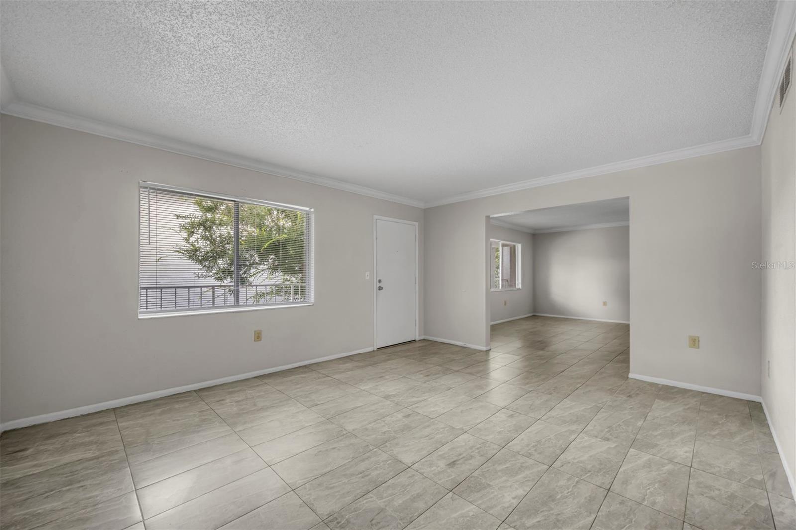 145 OYSTER BAY CIRCLE, #240, Altamonte Springs, FL 32701