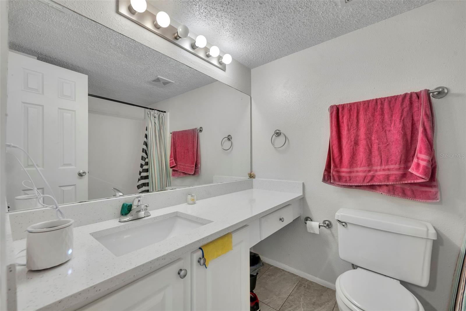 2nd Bathroom
