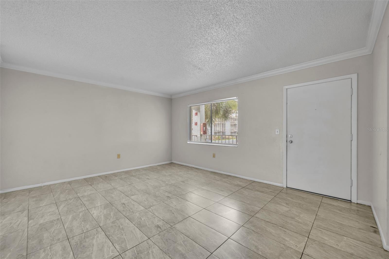 145 OYSTER BAY CIRCLE, #240, Altamonte Springs, FL 32701