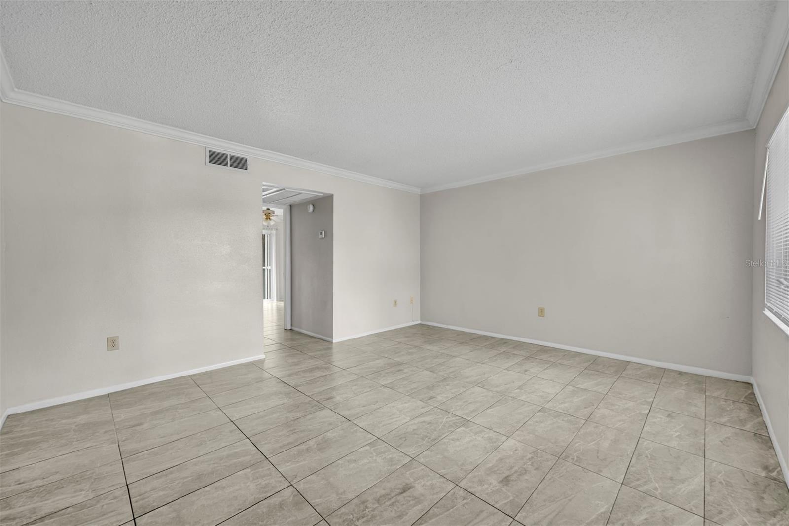 145 OYSTER BAY CIRCLE, #240, Altamonte Springs, FL 32701