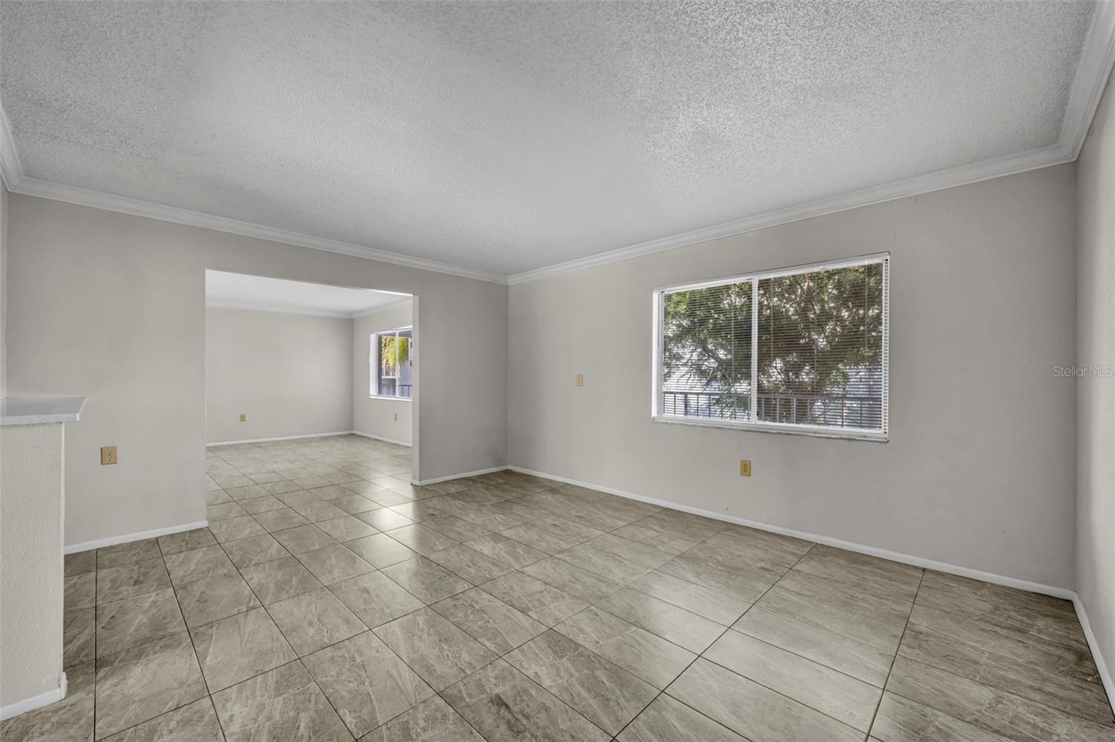 145 OYSTER BAY CIRCLE, #240, Altamonte Springs, FL 32701