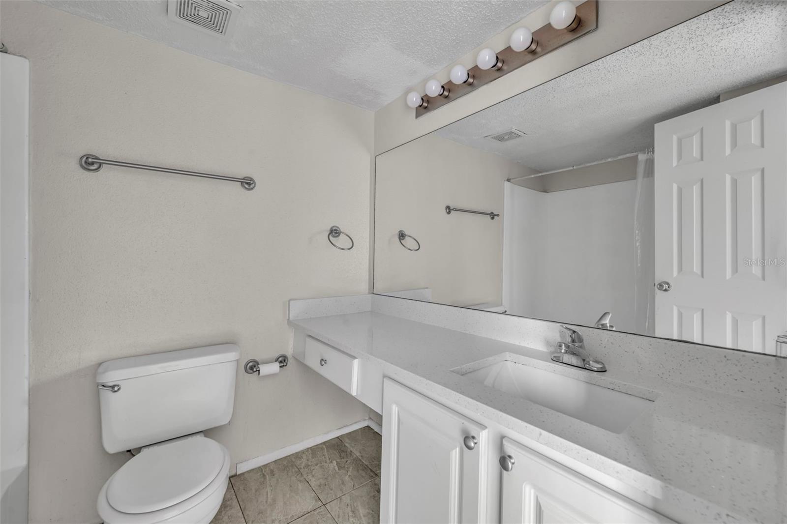 145 OYSTER BAY CIRCLE, #240, Altamonte Springs, FL 32701
